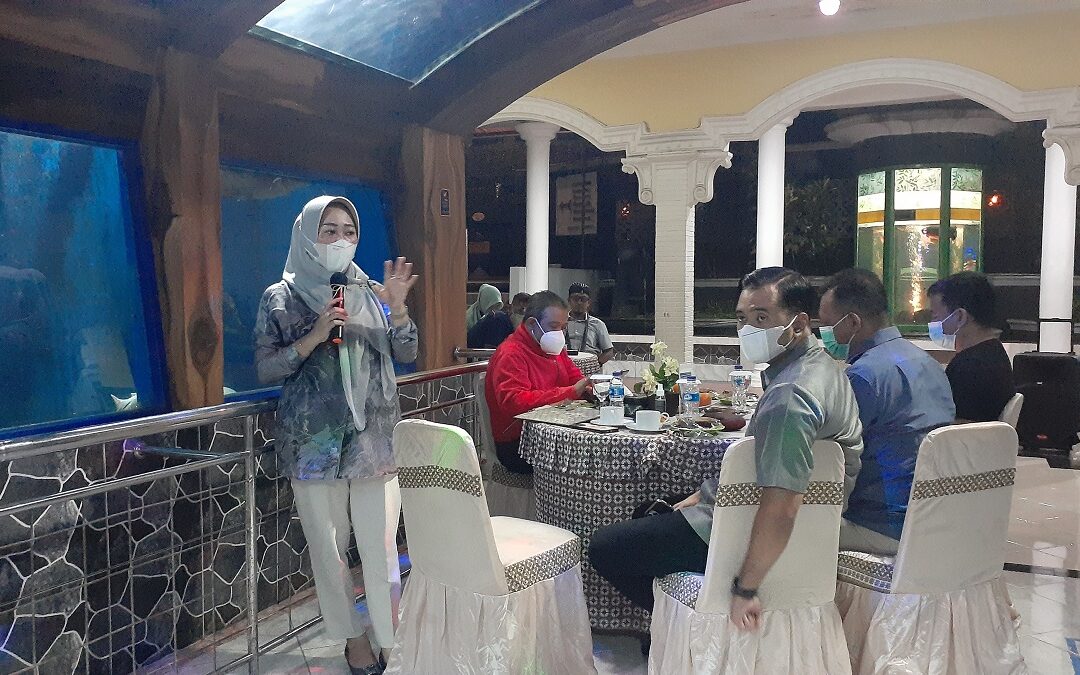 Hadiri Bincang Wisata, Bupati Tiwi Optimis Pariwisata Kembali Menggeliat