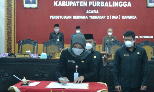 Eksekutif – Legislatif Setujui 2 Raperda Tentang Retribusi Menjadi Perda