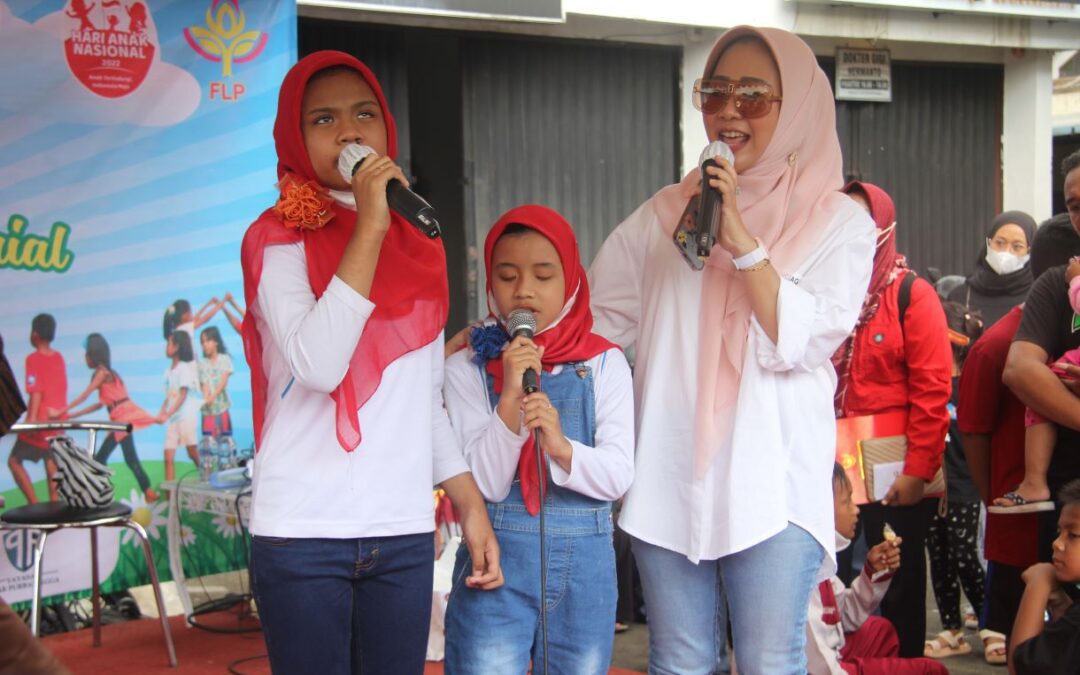 Peringati HAN, Bupati Nyanyi Trio Dengan Anak Tuna Netra