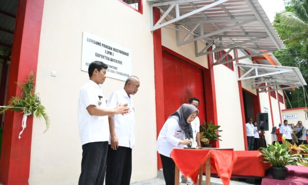 Resmikan Lumbung di Pekiringan dan Grantung, Bupati Tiwi : Ketahanan Pangan Terjaga