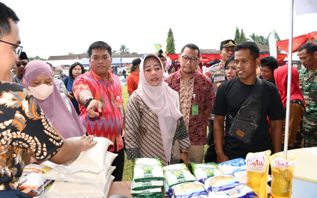 Bupati Tiwi : Gerakan Pangan Murah Bantu Stabilisasi Harga dan Daya Beli Masyarakat