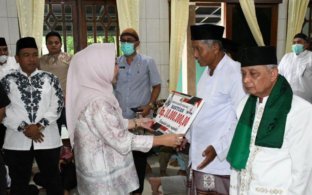 Ashar Keliling, Bupati Bantu Rp 80 Juta untuk Desa Baleraksa