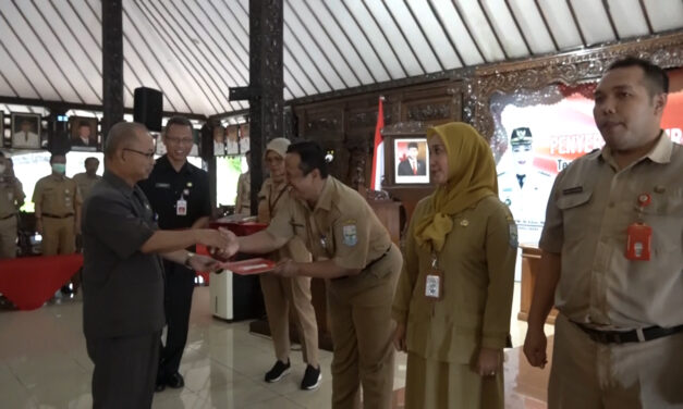 426 PNS Naik Pangkat, Bupati Ingatkan untuk Bersyukur dan Meningkatkan Kinerja