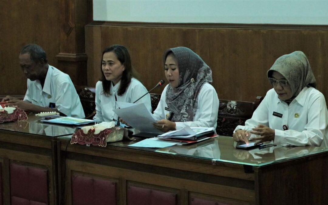 Bupati Tiwi Dukung Pengembangan Mangunegara Menjadi Desa Perikanan Cerdas