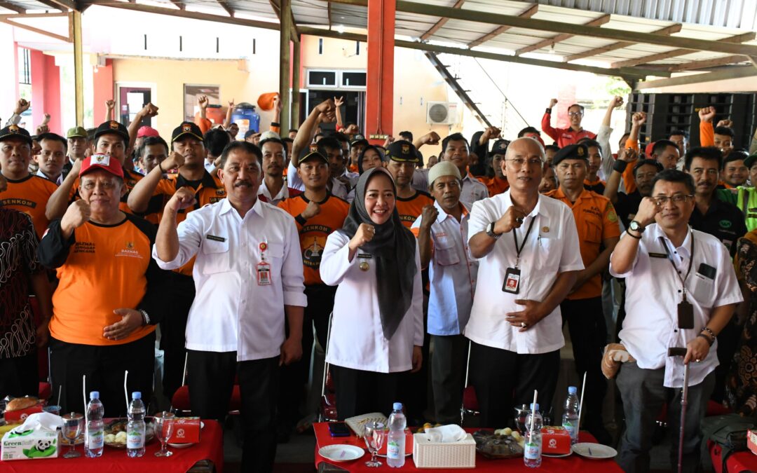 Bupati Tiwi Gagas Forum Relawan Kebencanaan