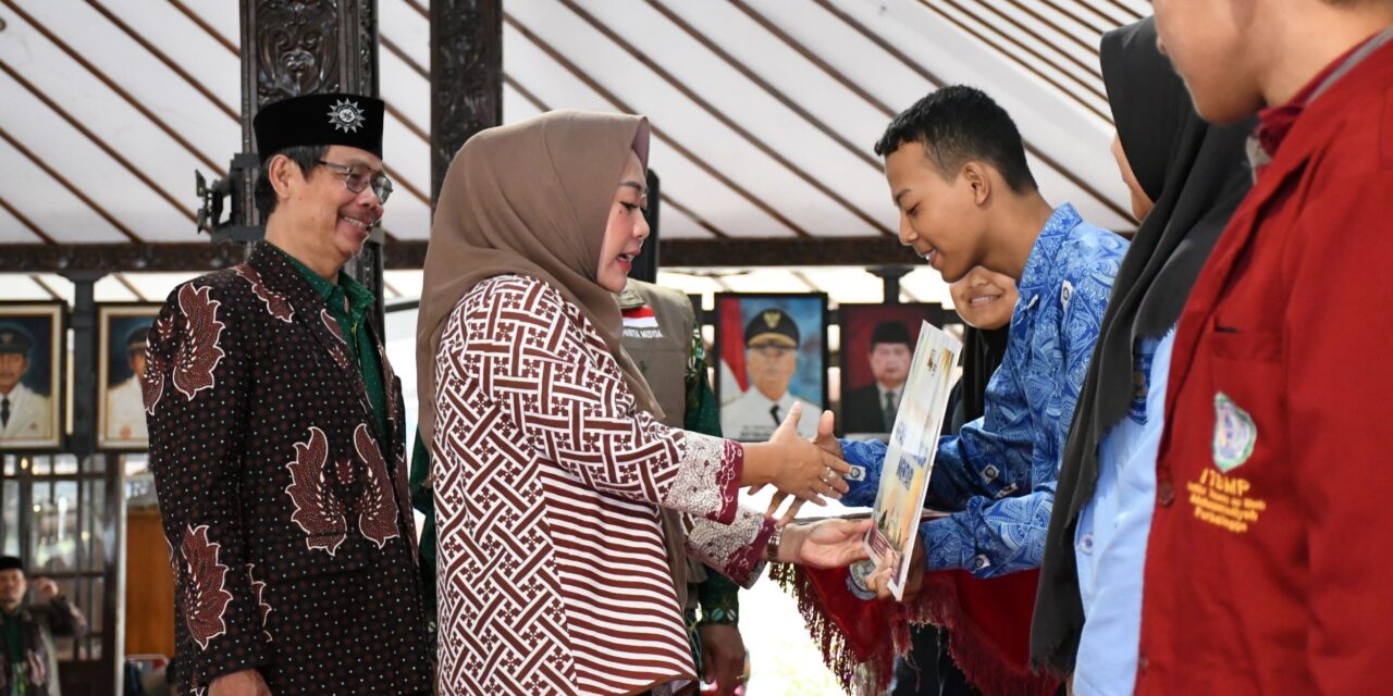 Buka Musyda, Bupati Tiwi Berharap Muhamamdiyah Makin Solid