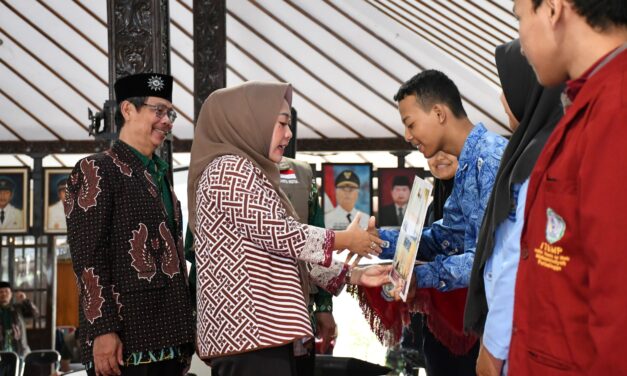 Buka Musyda, Bupati Tiwi Berharap Muhamamdiyah Makin Solid
