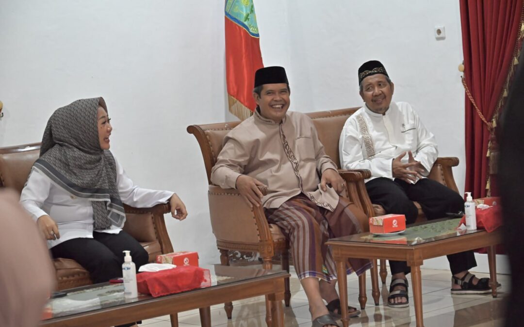 Bupati Tiwi Titip Pendamping Haji Daerah Maksimal Layani Jamah