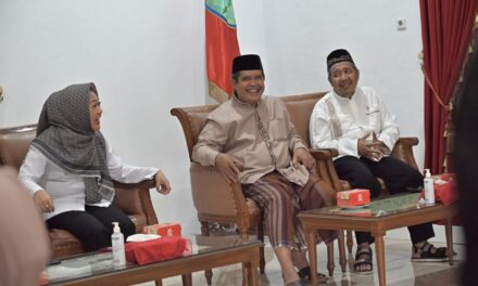 Bupati Tiwi Titip Pendamping Haji Daerah Maksimal Layani Jamah