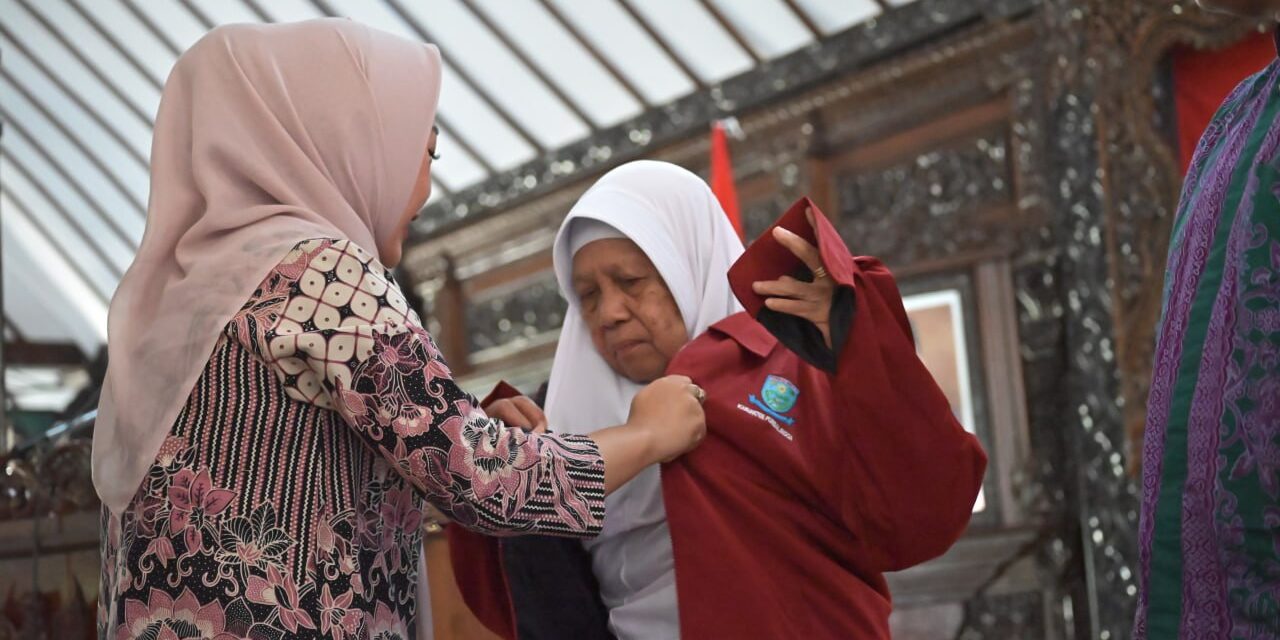 Lepas Jamaah Haji, Bupati Tiwi Titip Do’akan Kemajuan untuk Purbalingga