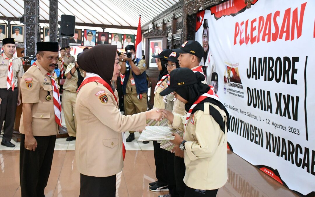 Lepas Kontingen Jambore Dunia dan Raimuna Nasional, Bupati Tiwi Pesan Harumkan Nama Purbalingga