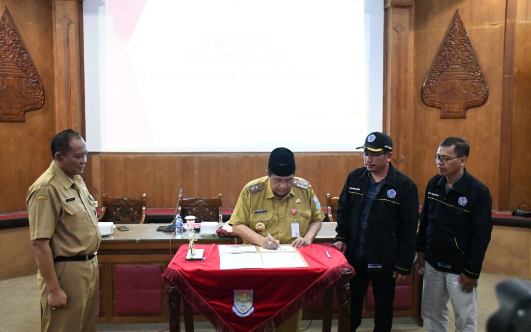 Plh Bupati Ajak Mahasiswa KKN UPS Tegal Terapkan Ilmu Kuliah Untuk Bantu Masyarakat