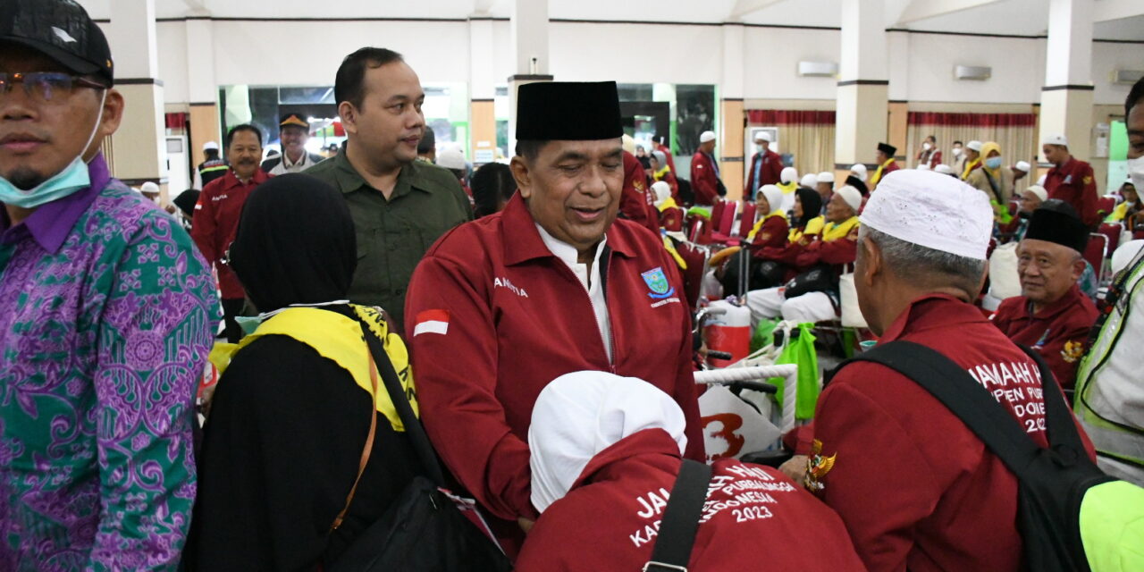 Wabup Sudono Jemput Kepulangan Jamaah Haji Purbalingga Kloter 72