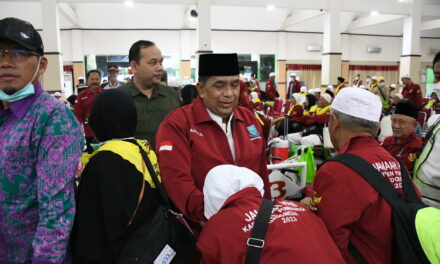 Wabup Sudono Jemput Kepulangan Jamaah Haji Purbalingga Kloter 72
