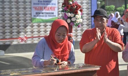 Gebrak Gotong Royong di Metenggeng, Bupati Tiwi Resmikan Bumdes Ngudi Makmur