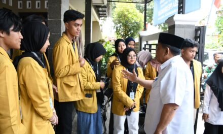 Monitoring KKN Unsoed, Wabup Sudono Apresiasi Program Kerja Mahasiswa