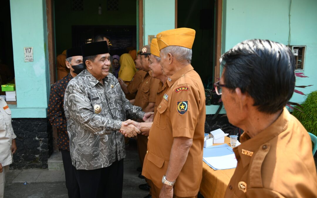 Hargai Jasa Pejuang, Wabup Sudono Menyapa LVRI di Peringatan Hari Veteran Nasional