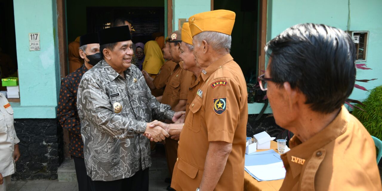 Hargai Jasa Pejuang, Wabup Sudono Menyapa LVRI di Peringatan Hari Veteran Nasional