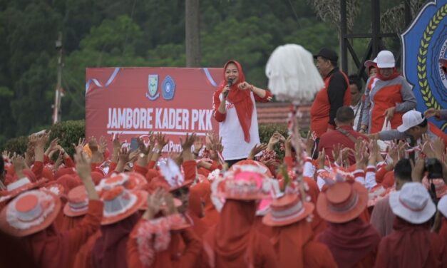 Bupati Tiwi Apresiasi PKK Konsisten Bantu Program Pemerintah