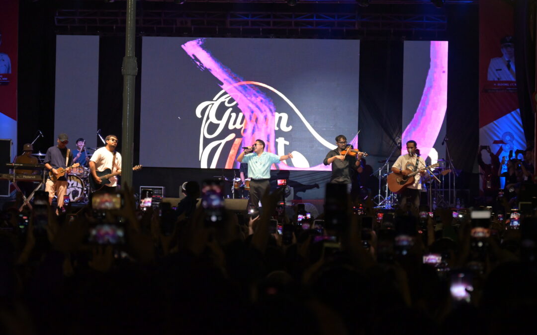 Konser Kemerdekaan, Bupati Tiwi Ajak Ambyar Bareng Guyon Waton