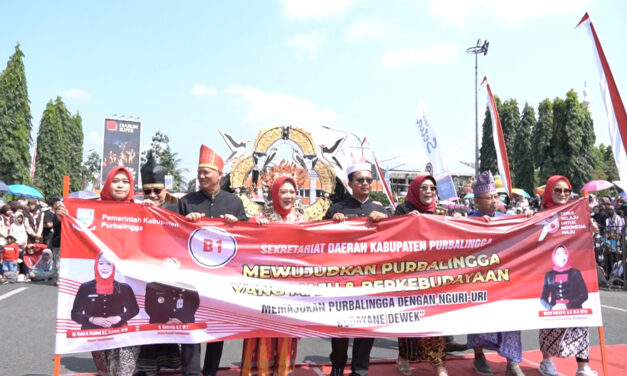 Bupati Tiwi : Pawai Kemerdekaan Tumbuhkan Kecintaan Terhadap Budaya Bangsa