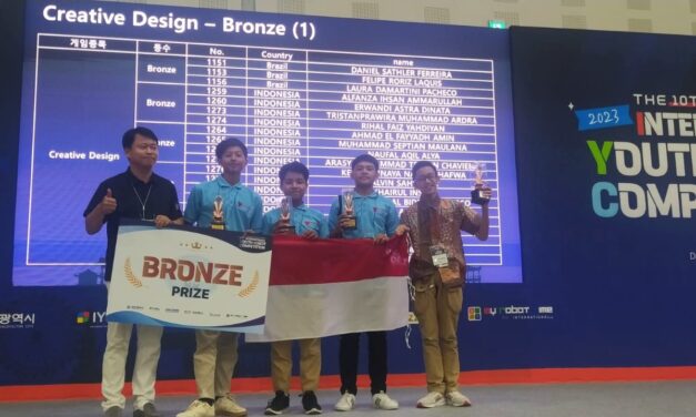 Santri Minhajut Tholabah Raih Perunggu Kontes Robot di Korsel, Bupati Tiwi : Selamat!
