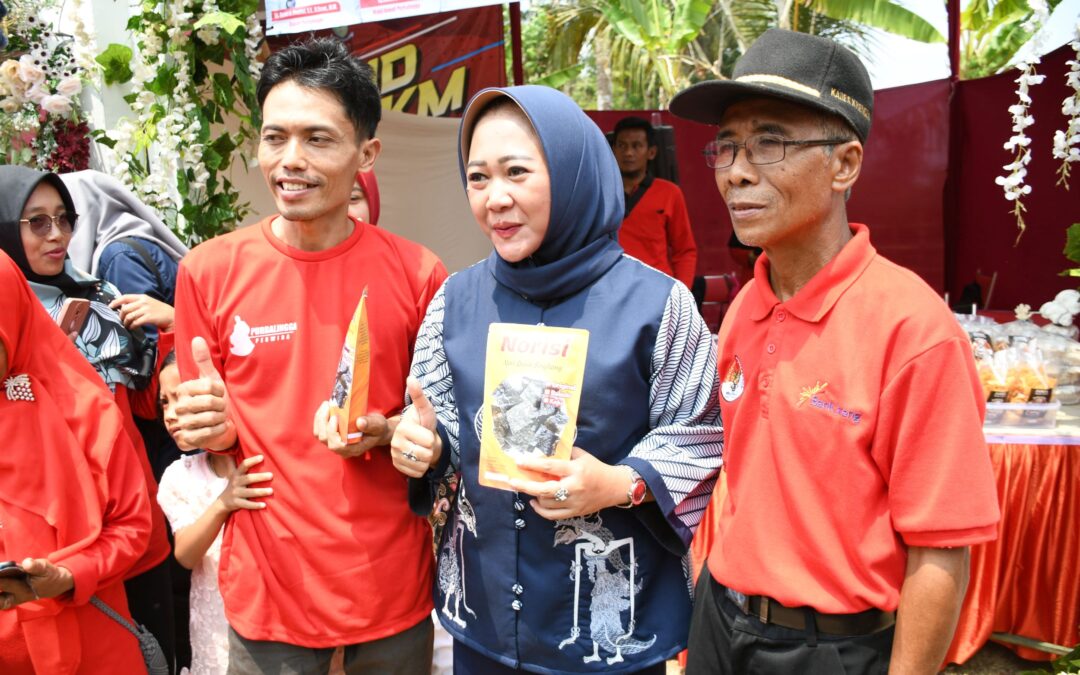 Roadshow Pemulihan Ekonomi di Kejobong, Bupati Kenalkan Produk UMKM Berbahan Dasar Komoditas Lokal