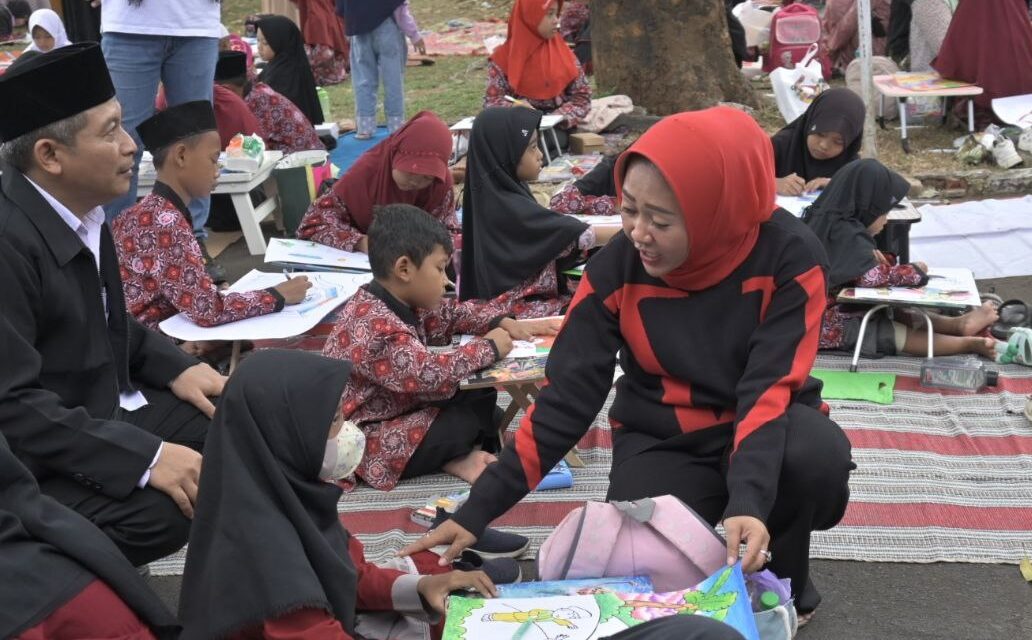 Buka Festival Anak Sholeh Indonesia, Bupati Tiwi : Semoga Tercetak Generasi Tangguh