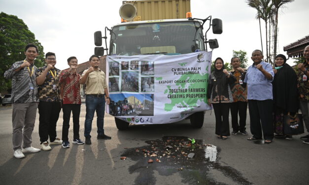 Bupati Tiwi Lepas Ekspor Gula Kelapa 150 Ton Ke Amerika Serikat