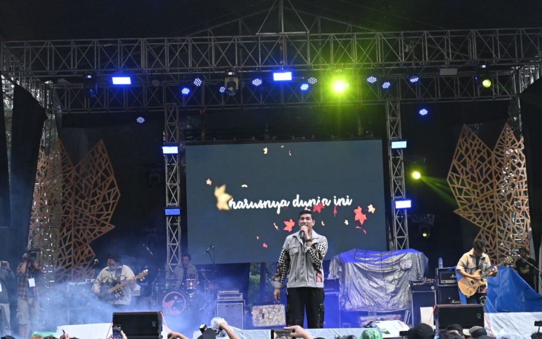 Tampil di Golaga Music, Naff dan Kotak Kenakan Baju Karya Desainer Purbalingga