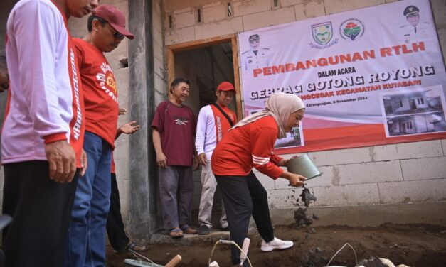 Gebrak di Karangcegak, Bupati dan Wakil Bupati Resmikan Sarpras Air Bersih