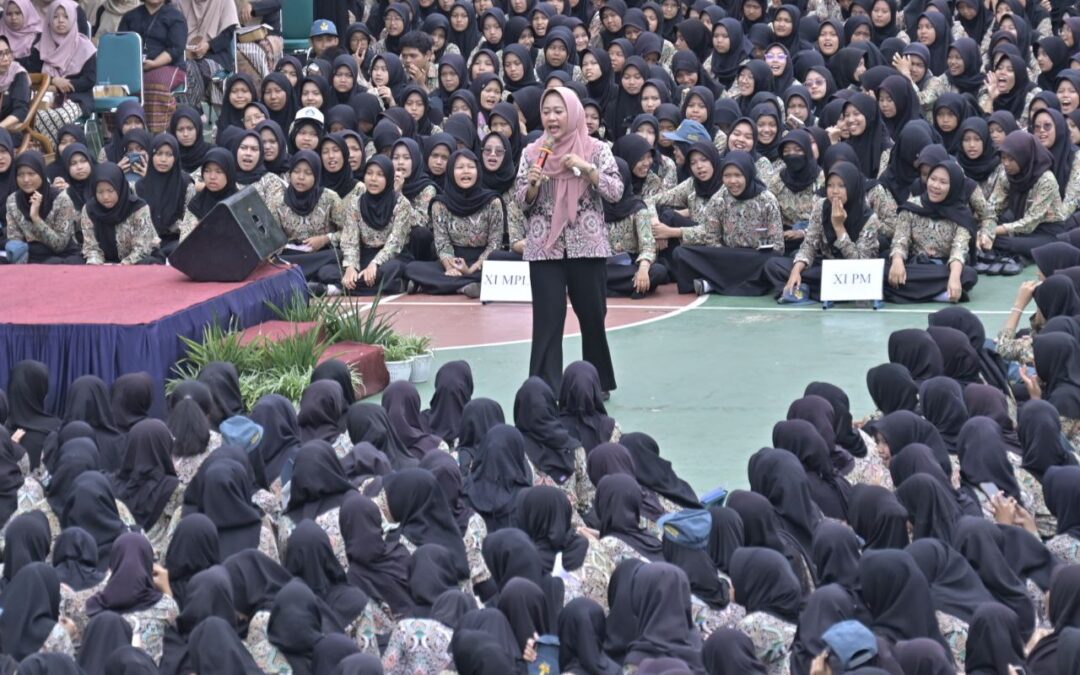 Wujudkan Indonesia Emas 2045, Bupati Beri Motivasi Para Siswa SMK Negeri 1 Purbalingga