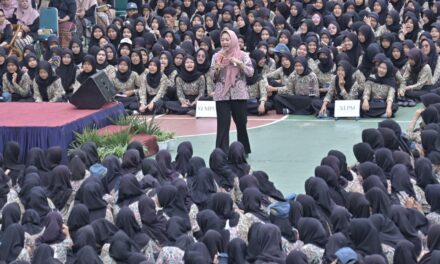 Wujudkan Indonesia Emas 2045, Bupati Beri Motivasi Para Siswa SMK Negeri 1 Purbalingga