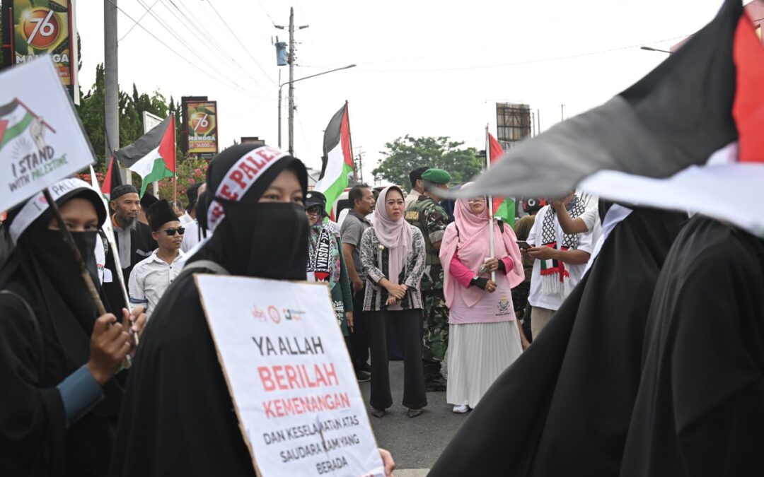 Bupati Tiwi Lepas Aksi Solidaritas Peduli Palestina