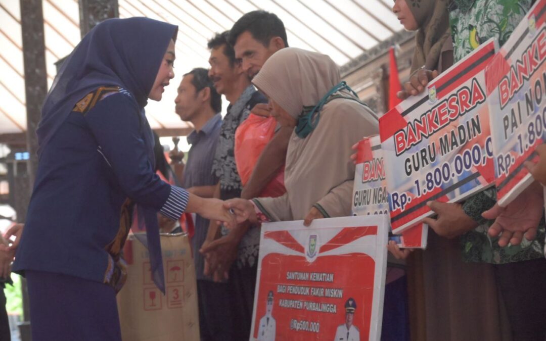 Jelang Hari Jadi Purbalingga, Bupati Tiwi Bagikan Bansos dan Bankesra Senilai 6,7 Miliar Rupiah
