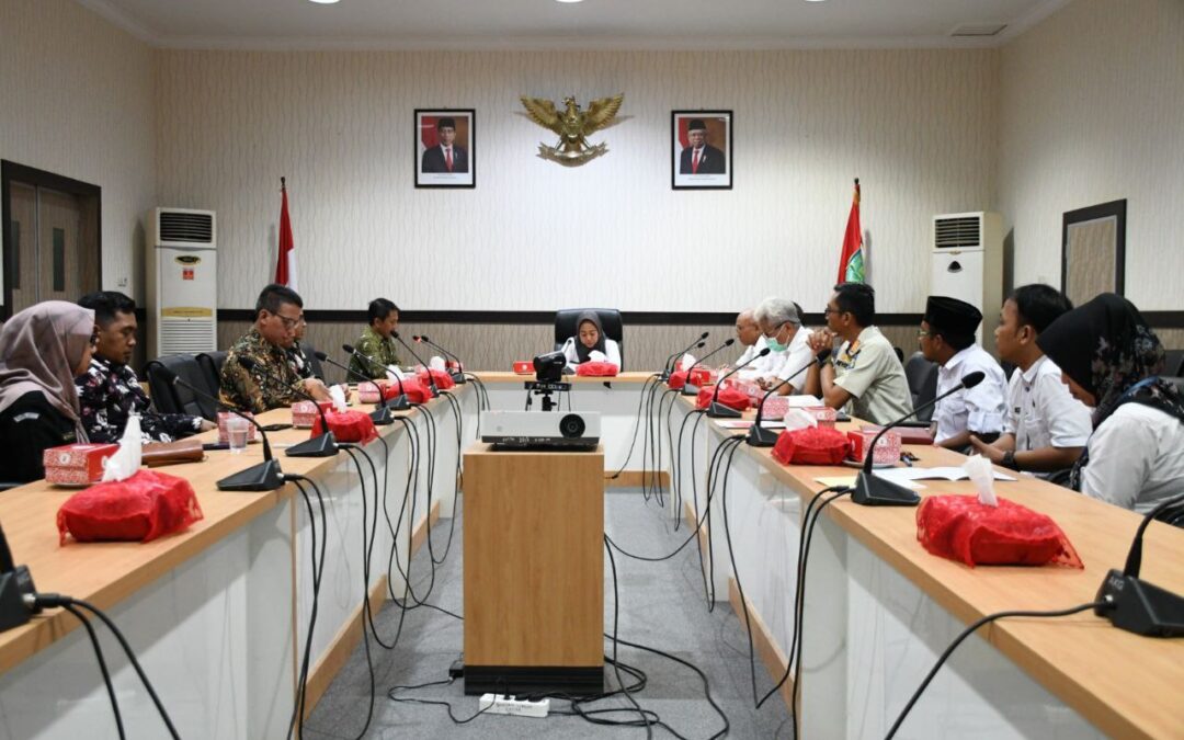 Bupati Tiwi : Pendaftar KPPS Diberi Keringanan Tarif Tes Kesehatan di Puskesmas
