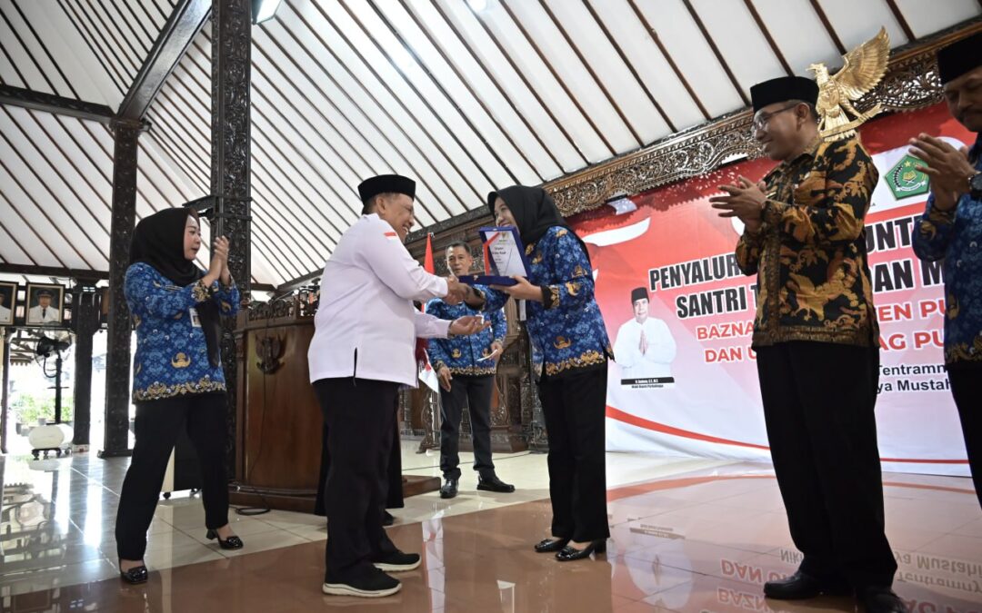 Pentasarufan Zakat Baznas dan UPZ Kemenag, Bupati Tiwi Apresiasi Instansi Pengumpul Zakat Terbaik