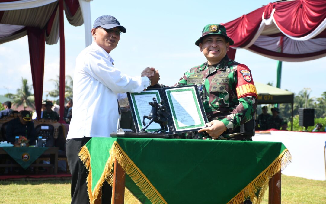 TNI – Pemda – Rakyat Gotong-royong Bangun Jalan Penghubung Tejasari – Cilapar