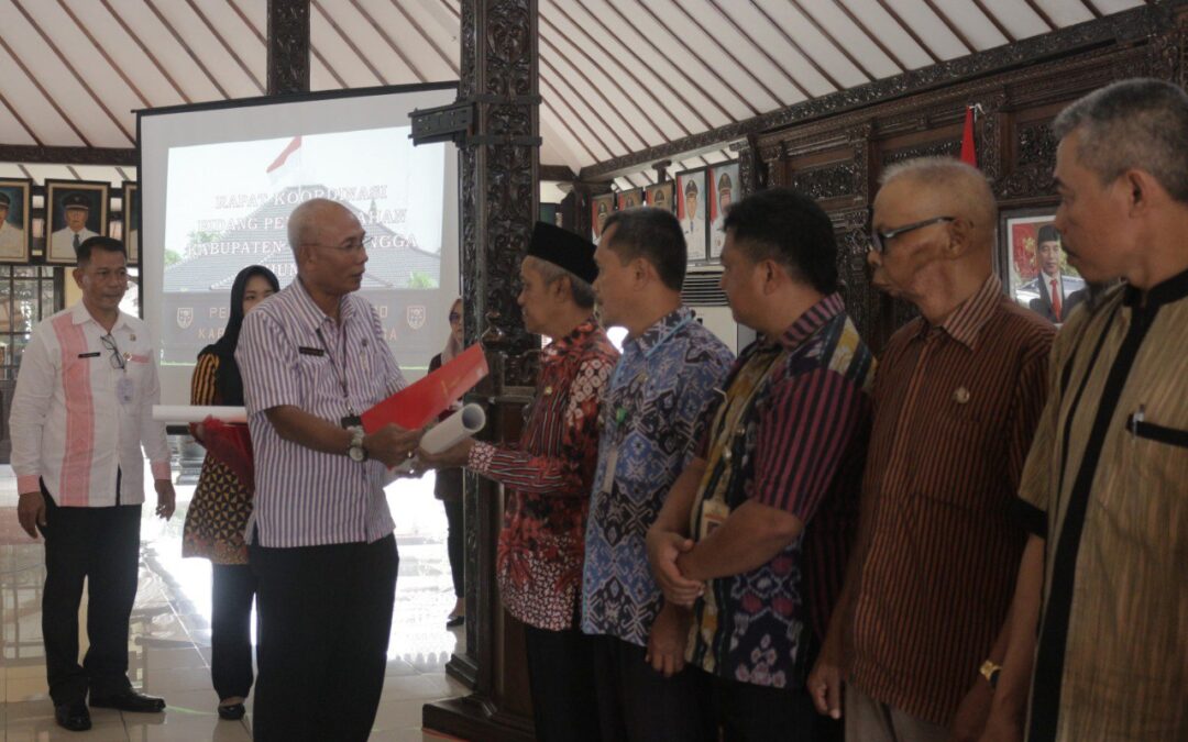 Meminimalisir Konflik Antar Desa, Pemkab Purbalingga Serahkan Perbup Batas Desa/Kelurahan