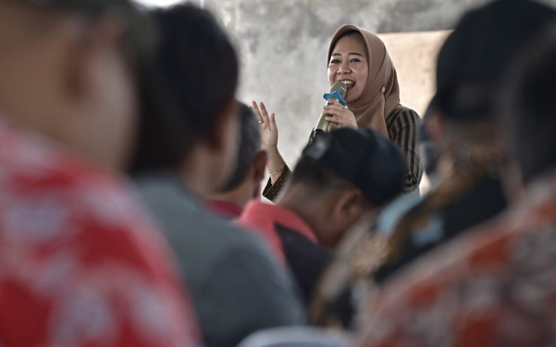 Peringatan 10 Tahun UU Desa, Bupati Tiwi : Desa Kini Punya Banyak Keistimewaan