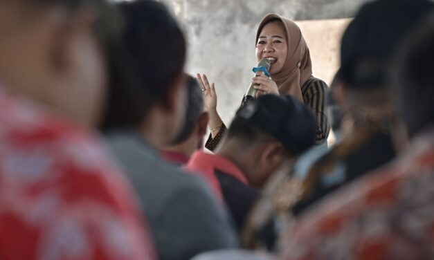 Peringatan 10 Tahun UU Desa, Bupati Tiwi : Desa Kini Punya Banyak Keistimewaan