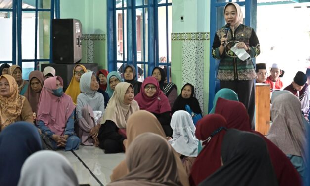 Ashar Keliling di Desa Selabaya, Bupati Tiwi Terima Aspirasi Warga