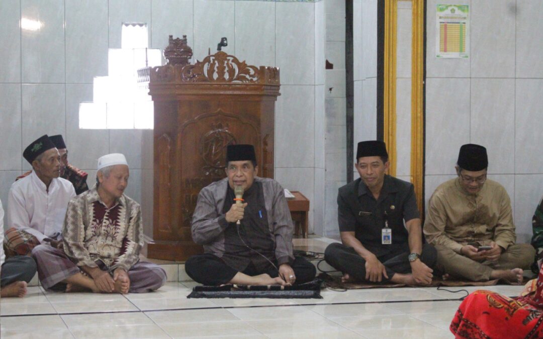 Ashar Keliling di Sirau, Wabup Sudono Beri Atensi Jalan Rusak dan Kurang Lampu Penerang Jalan