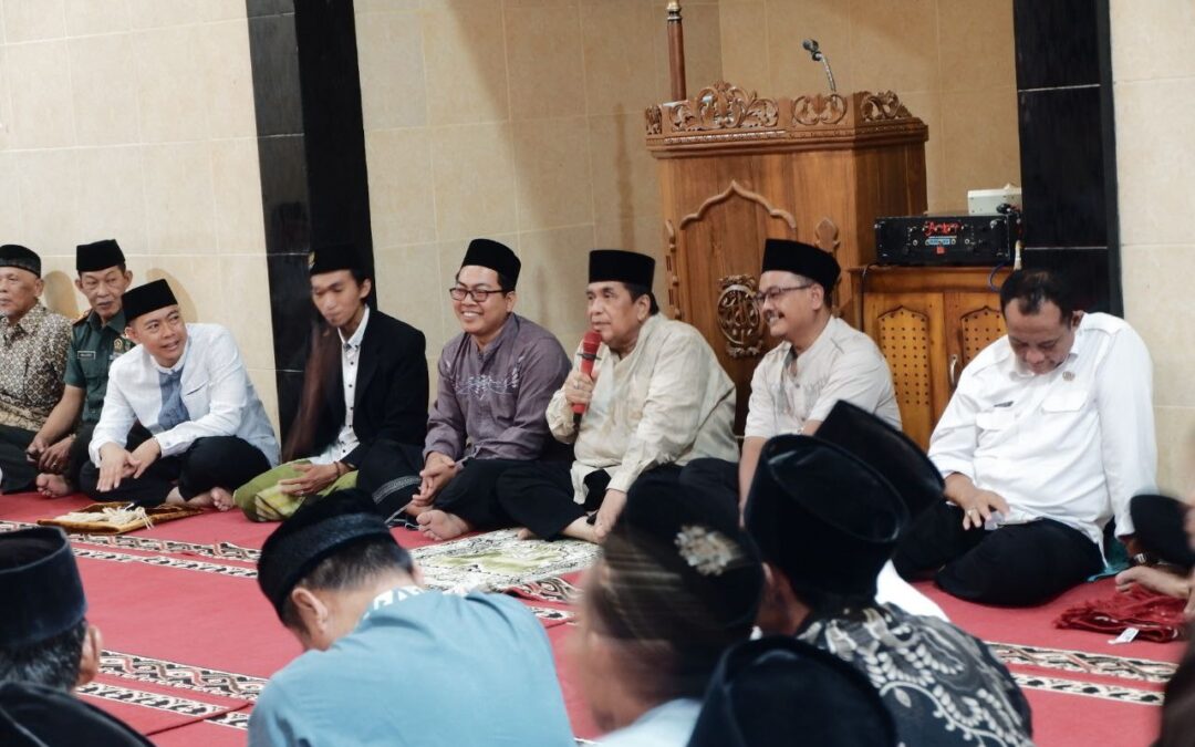 Ashar Keliling di Pesunggingan, Wabup Sudono Jawab Usulan Pavingisasi Masjid