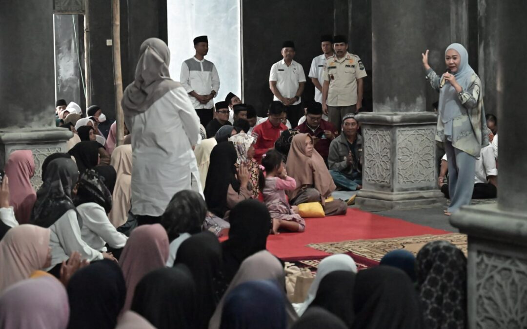 Bupati Tiwi Respon Aduan Masyarakat Kesulitan Air Bersih di Dusun Kutabawa