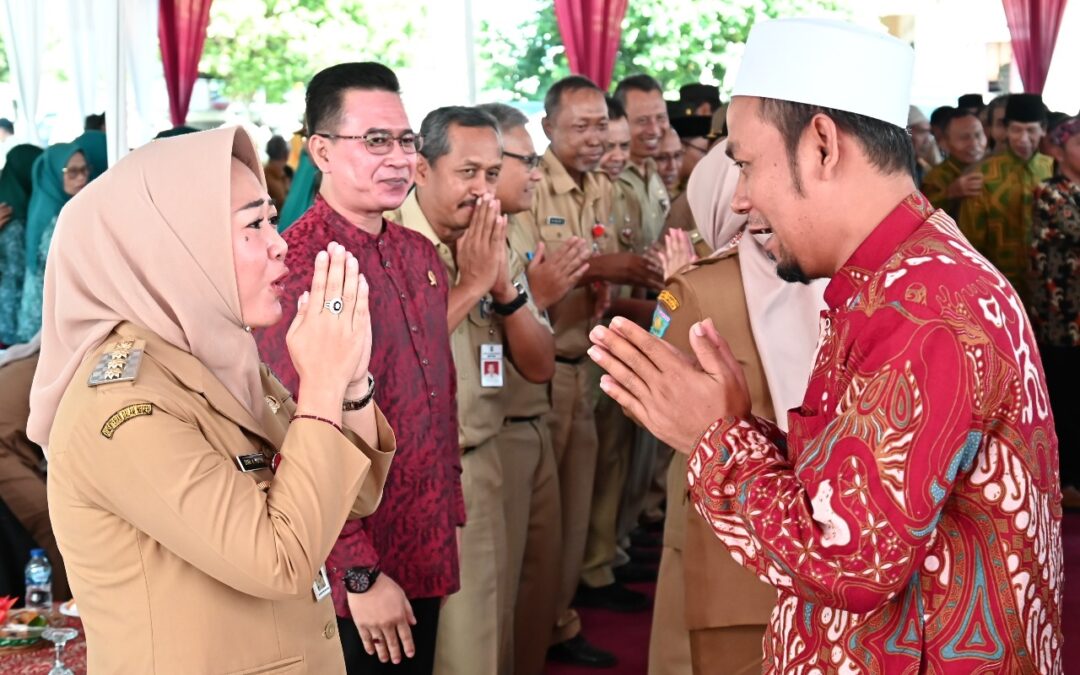 Bupati Tiwi Ajak Masyarakat Padamara Ikut Kawal Pilkada Serentak