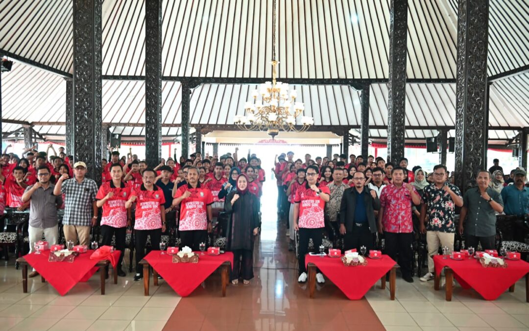Bupati Tiwi Lepas 159 Atlet dan Official Untuk Bertanding di  POPDA Tingkat Karesidenan Banyumas