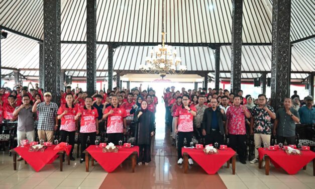 Bupati Tiwi Lepas 159 Atlet dan Official Untuk Bertanding di  POPDA Tingkat Karesidenan Banyumas