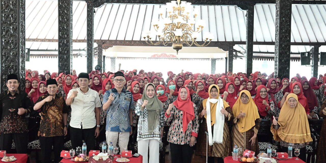 Halalbihalal IBI Purbalingga, Bupati Tiwi Komitmen Entaskan Bidan Honorer