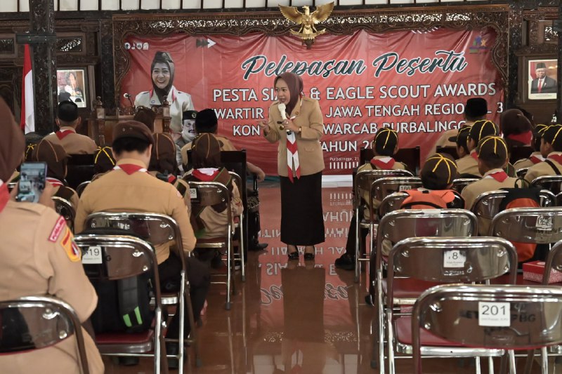 Bupati Tiwi Ajak Kontingen Purbalingga Riang Gembira Ikuti Pesta Siaga Kwarda Jateng